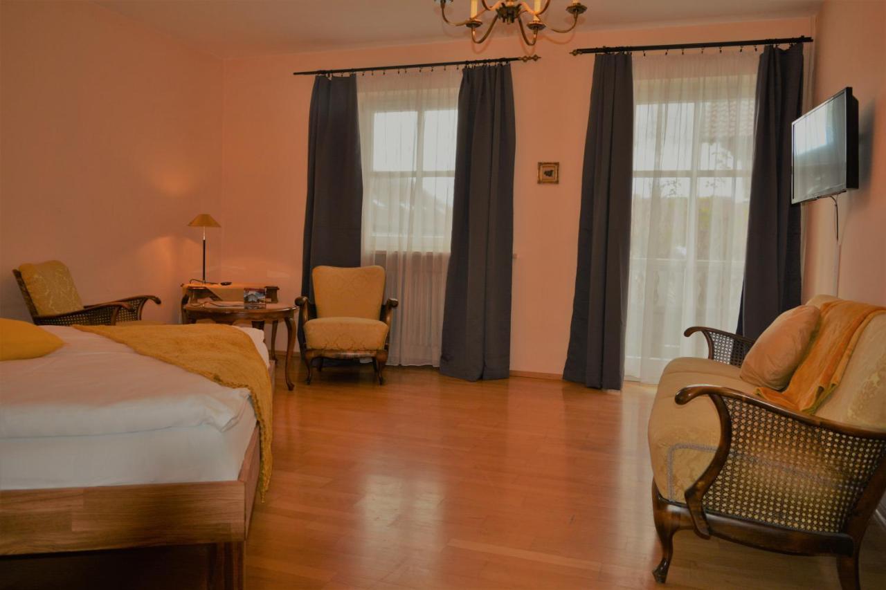 Landgut Stetter Hotel Schöllnach Buitenkant foto